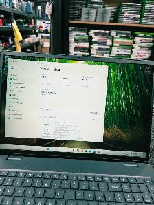 Laptop 16GB RAM CORE ULTRA 5 512GB SSD - Photo 2