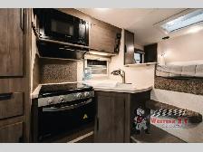 2026 Lance Lance Truck Campers 850 - Photo 13