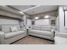 2027 Forest River RV Columbus 389FLH - Photo 4