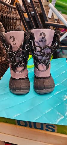 Kids Billy Boots Size 9