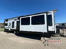 2022 Forest River RV Salem Grand Villa 42FLDL - Photo 4