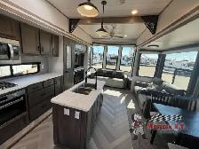 2022 Forest River RV Salem Grand Villa 42FLDL - Photo 7