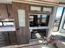 2022 Forest River RV Salem Grand Villa 42FLDL - Photo 11