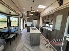 2022 Forest River RV Salem Grand Villa 42FLDL - Photo 12
