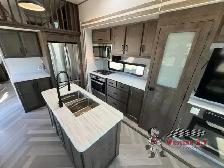 2022 Forest River RV Salem Grand Villa 42FLDL - Photo 13