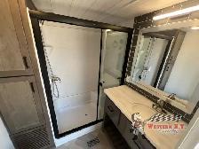 2022 Forest River RV Salem Grand Villa 42FLDL - Photo 16