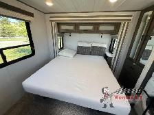 2022 Forest River RV Salem Grand Villa 42FLDL - Photo 22