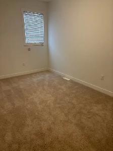 Modern Private Room & Bathroom in Tuxedo Park | All Utilities