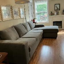 4-Seat Sectional Couch with Chaise Lounge – Excellent Condition - Photo 2