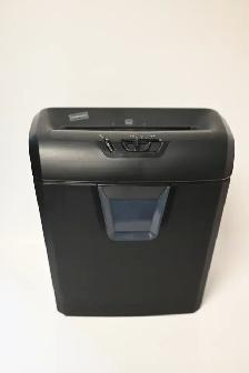 Paper Shredder Staples 8 sheet Cross cut Credit card Shredder