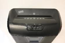 Paper Shredder Staples 8 sheet Cross cut Credit card Shredder - Photo 2