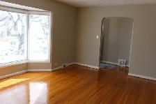 Main Floor House for Rent - Photo 3