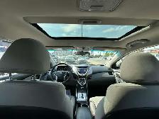 2012 Hyundai Elantra GLS - Photo 18