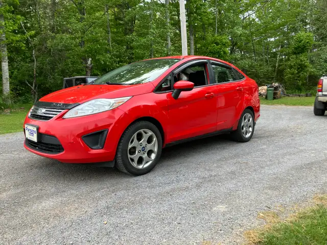 2013 Ford Fiesta SE