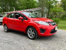 2013 Ford Fiesta SE - Photo 2