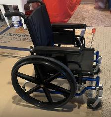 wheel chair for sale gently used