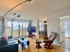 Large Furnished 2-BR With View - Grand Meublé 2 Chambres   Vue