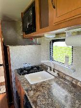 2014 Innbruck 19 foot holiday trailer for sale. - Photo 5