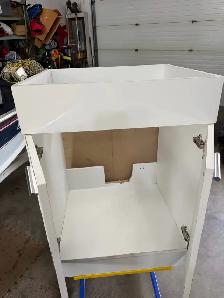 Vanity cupboard - Photo 2