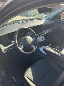 2025 Hyundai Tucson Preferred AWD - Only 2,219 KM - Like New - Photo 4