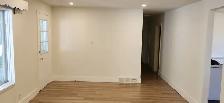3-bedroom, 2-Bathrooms House For Rent in Richmond Hill Oakridges - Photo 2