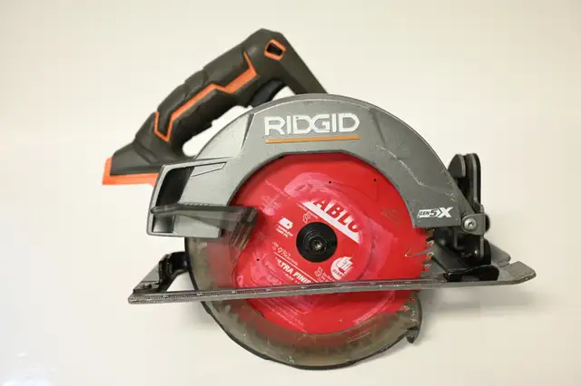 Ridgid R8652 7-1/4' Circular Saw Tool Only USED in working