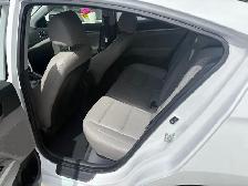 2017 HYUNDAI ELANTRA LIMITED - LEATHER SEATS - NAVI - SUNROOF - Photo 18