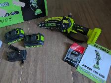 Brand New 21V Cordless Mini Chainsaw For Sale - Photo 6