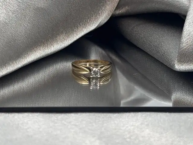 14Kt Two-Tone Gold 0.25ct Diamond Solitaire Ring $1085
