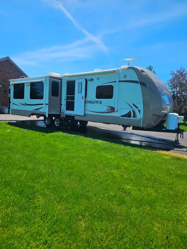 2014 Heartland Sundance 322RES