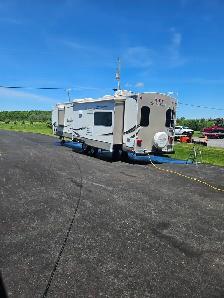2014 Heartland Sundance 322RES - Photo 2