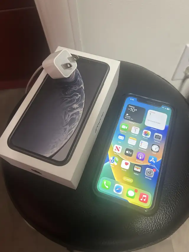 iPhone XR 64gb 81%