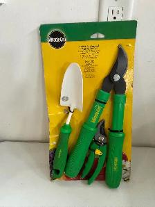 Fiskars Tree & Shrub   Garden Tool Set