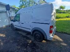 2010 Ford Transit Connect - Photo 5