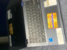 Asus Vivobook - Photo 2