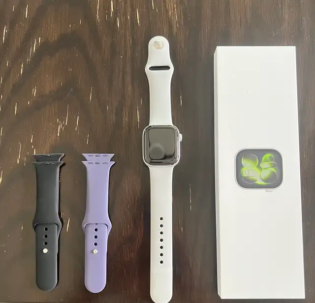 Apple Watch Series 11 GPS 42mm Silver Aluminium Case