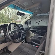 2011 Dodge Grand Caravan, 170,000 km very nice condition - Photo 7
