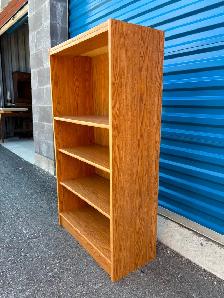 Book Shelf - Photo 2