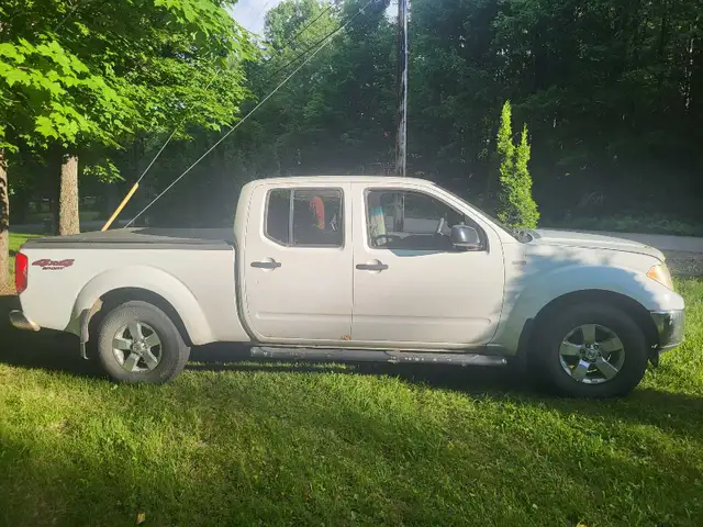 Nissan frontier 2010