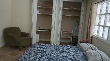 Larger room with small private bathroom in a nice residential ar - Photo 9