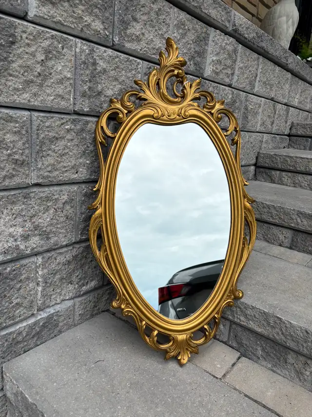 Beautiful Gold Framed Mirror