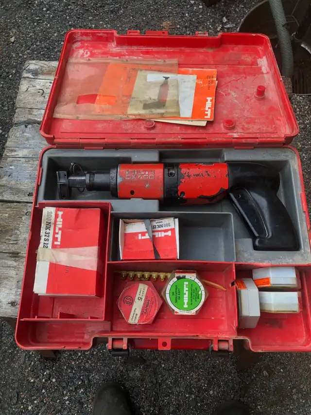 HILTI gun