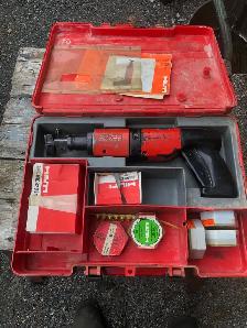 HILTI gun