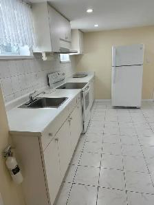 Two Bedroom Basement Apartment (Leslie and Finch) - Photo 9