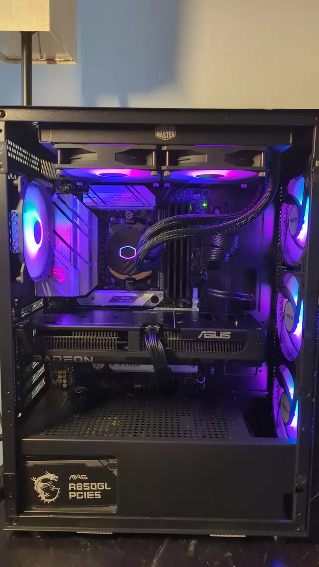 Custom Built Computers, Computer Repairs, Laptop Repairs