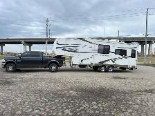 5th wheel RV - Photo 7