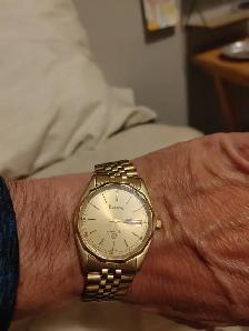 Like New  BULOVA Gold plated Watch - Photo 3
