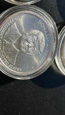 5 troy ounces, Donald Trump,  pure .999% silver coins - Photo 4