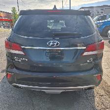 2017 Hyundai Santa Fe XL Limited Financing available! Pre-sale i - Photo 4