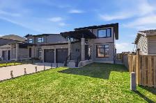 Stunning 4 Bdrm  London NORTH  WHOLE HOME Rental  Aug 1st - Photo 2